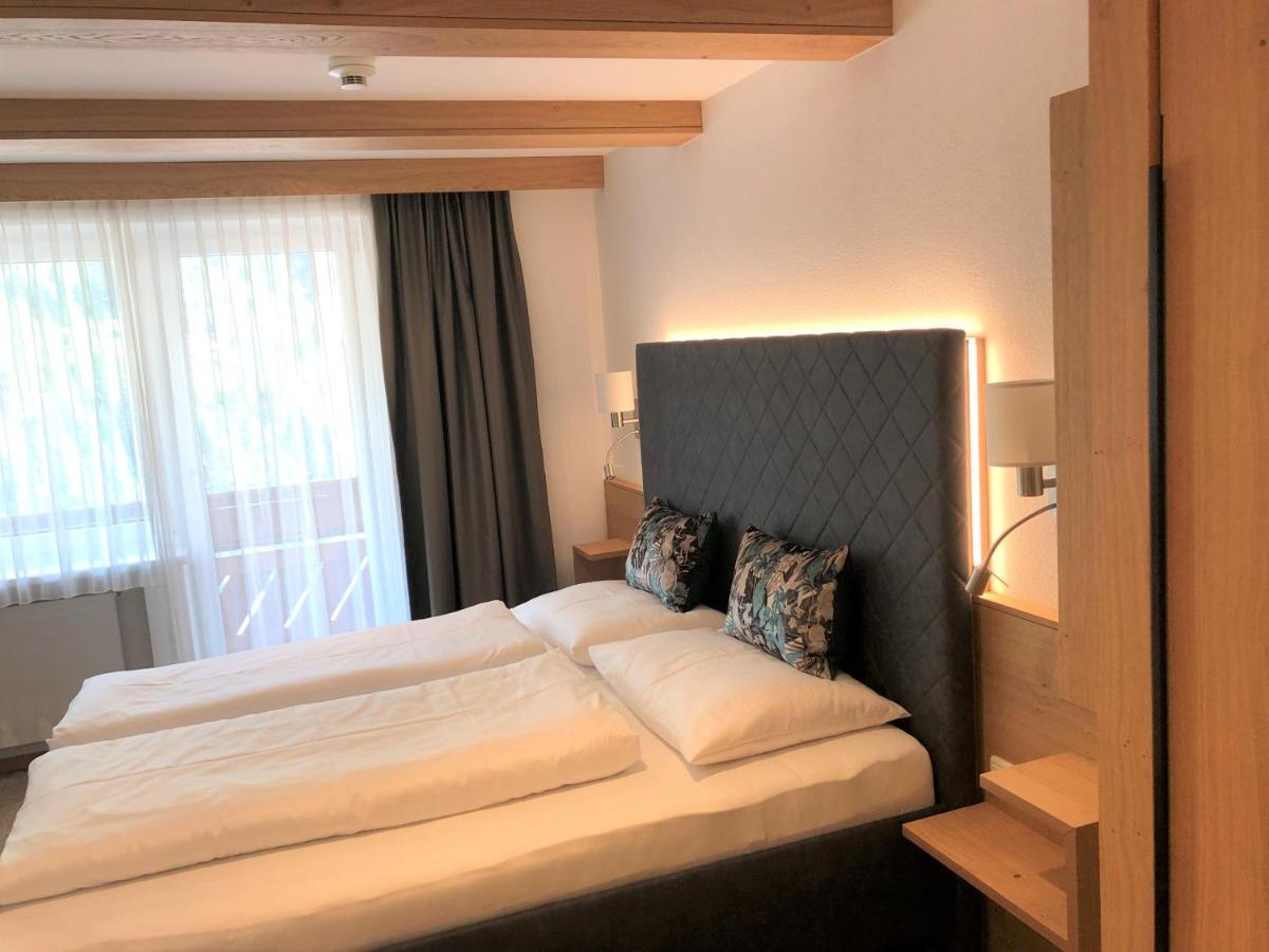 Hotel Garni Central - Zimmer - Studios - Apartments Kappl  Dış mekan fotoğraf