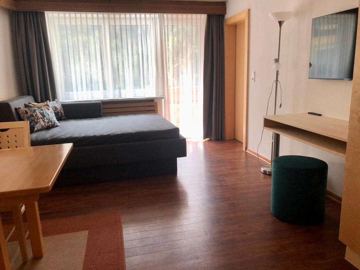 Hotel Garni Central - Zimmer - Studios - Apartments Kappl  Dış mekan fotoğraf