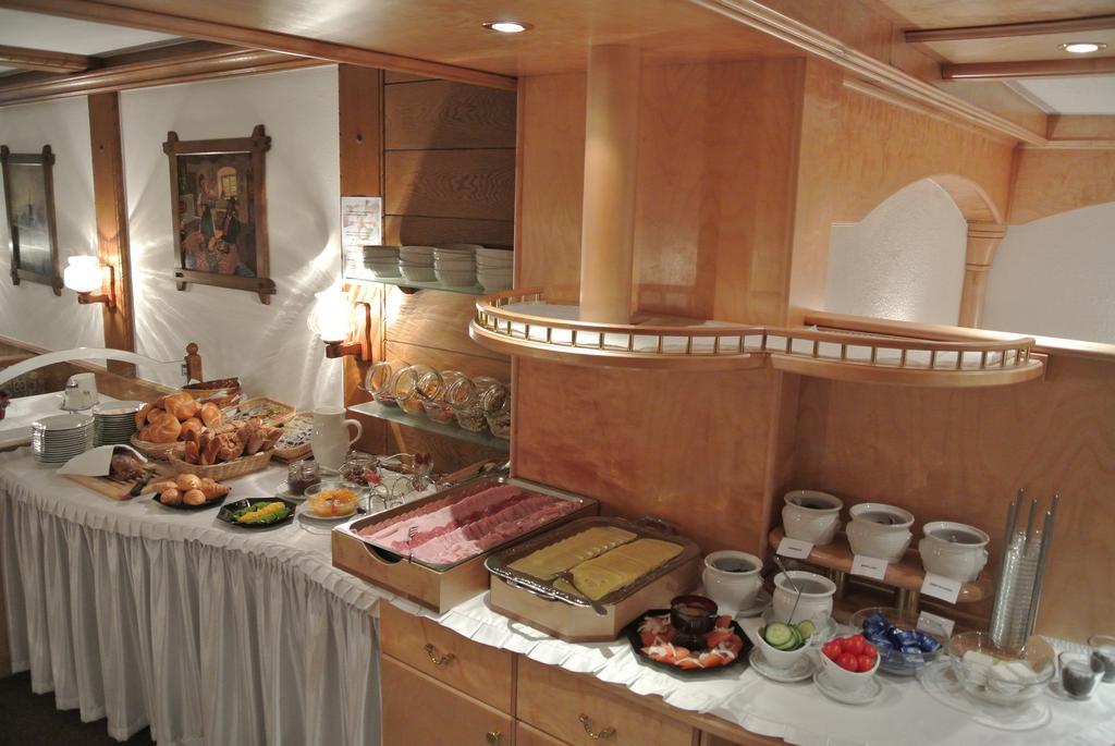 Hotel Garni Central - Zimmer - Studios - Apartments Kappl  Dış mekan fotoğraf