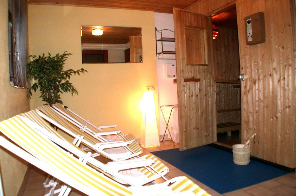 Hotel Garni Central - Zimmer - Studios - Apartments Kappl  Dış mekan fotoğraf