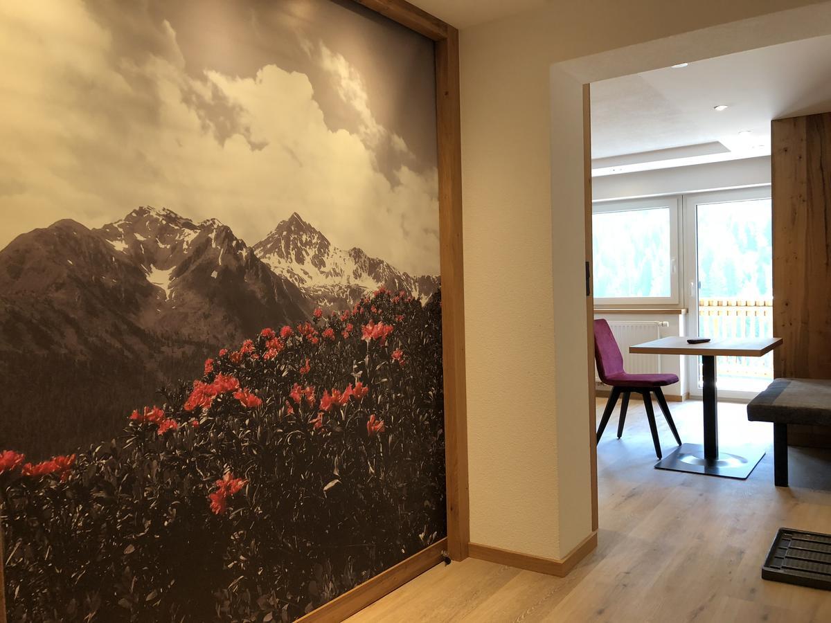 Hotel Garni Central - Zimmer - Studios - Apartments Kappl  Dış mekan fotoğraf