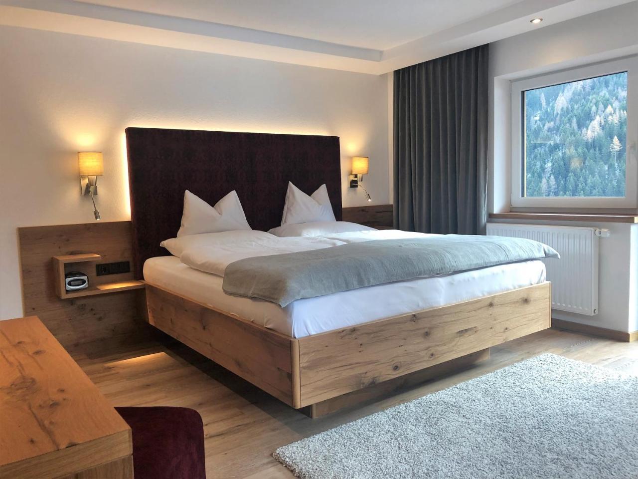 Hotel Garni Central - Zimmer - Studios - Apartments Kappl  Dış mekan fotoğraf